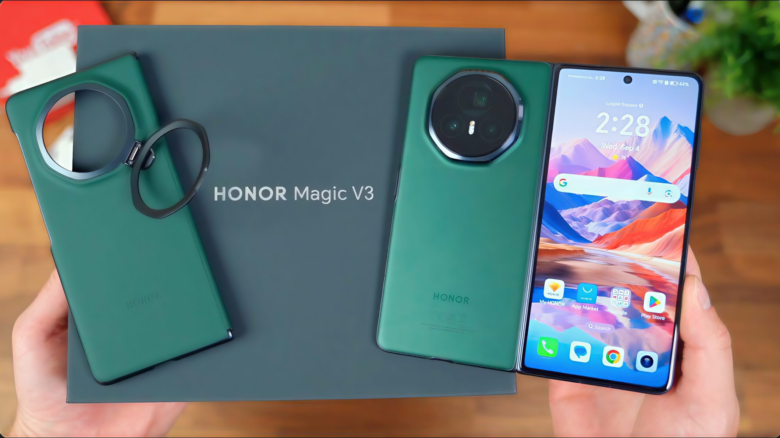 HONOR Magic V3
